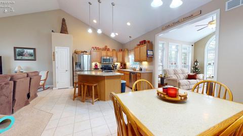 285 Portage Path, Willard, OH 44890 photo 15