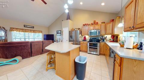 285 Portage Path, Willard, OH 44890 photo 18