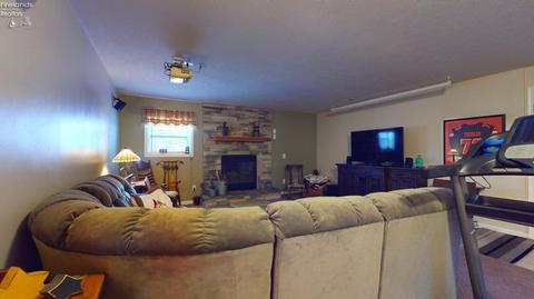 285 Portage Path, Willard, OH 44890 photo 37