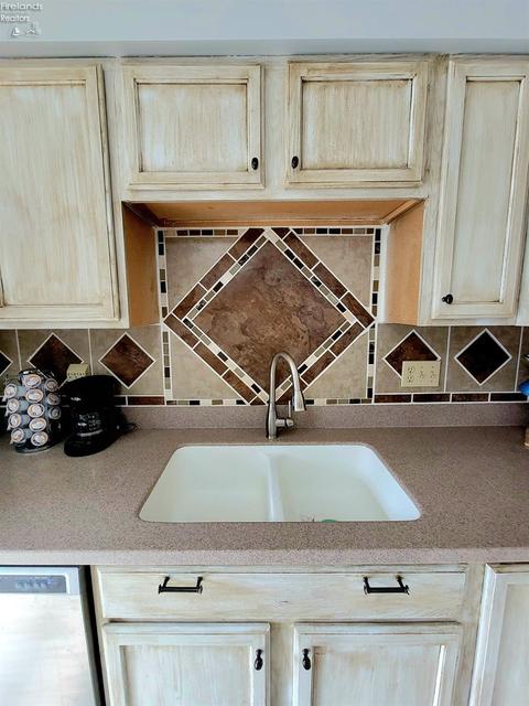 417 Brinker St, Bellevue, OH 44811 photo 11