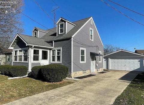533 Ames St, Elmore, OH 43416 photo 1