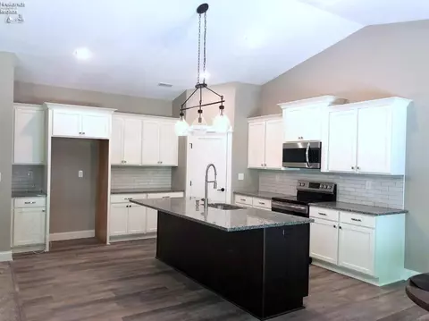 404 Lighthouse Oval, Marblehead, OH 43440 photo 33
