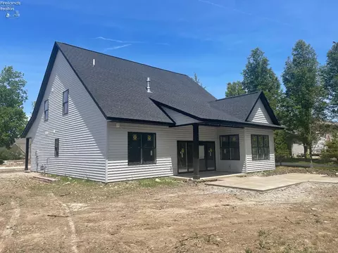 404 Lighthouse Oval, Marblehead, OH 43440 photo 5