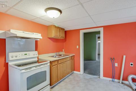 528 E Monroe St, Sandusky, OH 44870 photo 12
