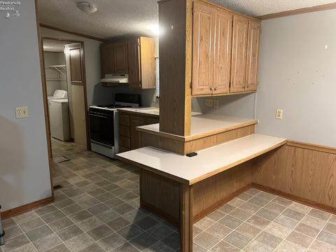 102 Delaware, Elyria, OH 44035 photo 8