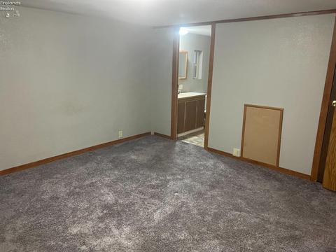 102 Delaware, Elyria, OH 44035 photo 14