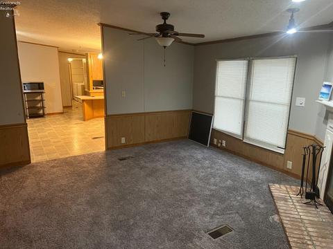 102 Delaware, Elyria, OH 44035 photo 4