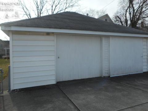316 W Emerald St, Willard, OH 44890 photo 13