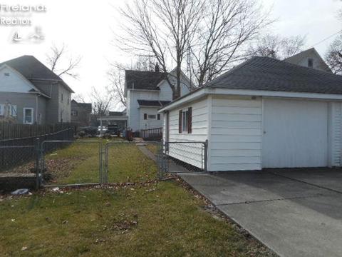 316 W Emerald St, Willard, OH 44890 photo 14