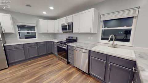 706 S Myrtle Ave, Willard, OH 44890 photo 6