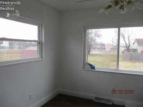 307 Elizabeth St, Willard, OH 44890 photo 4