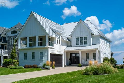 381 Lakewood Dr, Marblehead, OH 43440