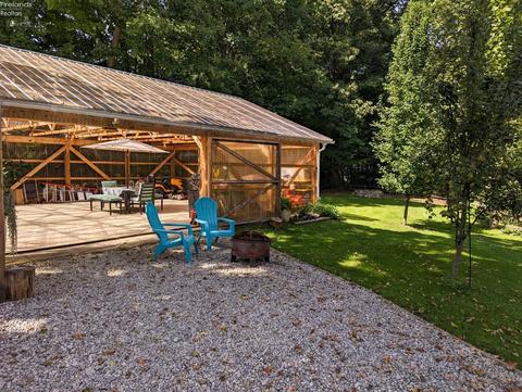 4674 Wenz Rd, Wakeman, OH 44889 photo 2