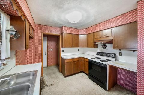 273 Brinker St, Bellevue, OH 44811 photo 10