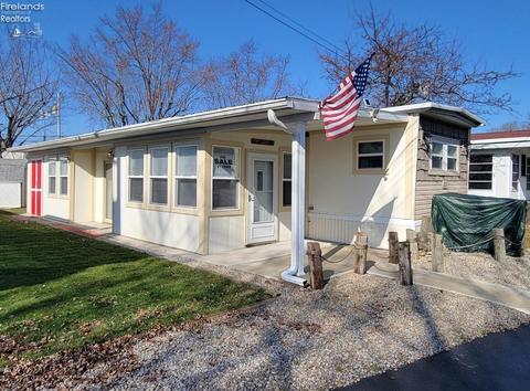 999 N Buck Rd #23, Marblehead, OH 43440