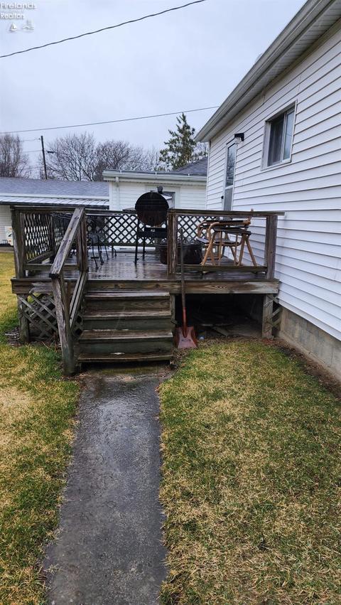 7 N Main St, Willard, OH 44890 photo 10