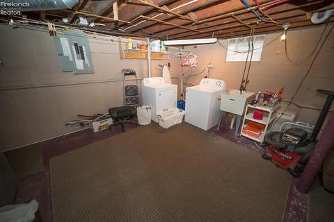 438 Cambridge Ave, Elyria, OH 44035 photo 51