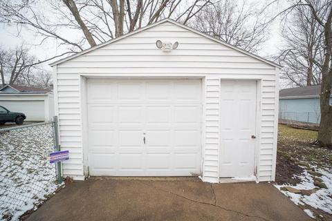 438 Cambridge Ave, Elyria, OH 44035 photo 4