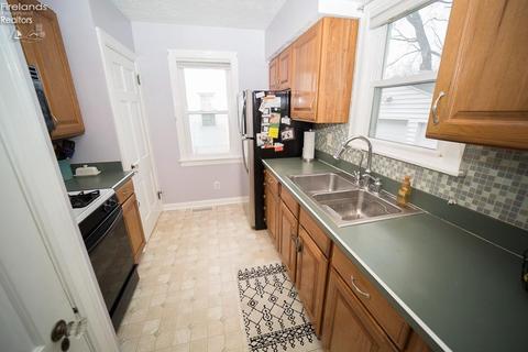 438 Cambridge Ave, Elyria, OH 44035 photo 34