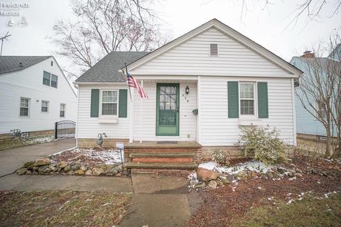 438 Cambridge Ave, Elyria, OH 44035 photo 3