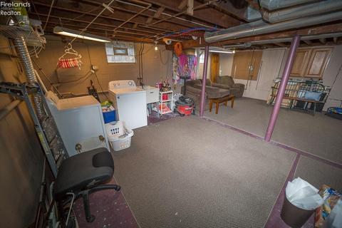 438 Cambridge Ave, Elyria, OH 44035 photo 50