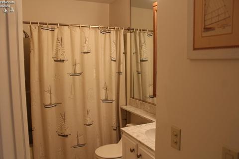 328 Ohio St, Huron, OH 44839 photo 8