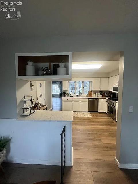 328 Ohio St, Huron, OH 44839 photo 10