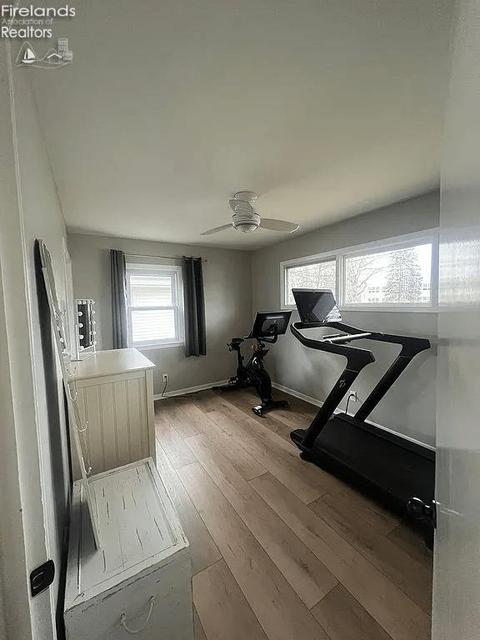 328 Ohio St, Huron, OH 44839 photo 11