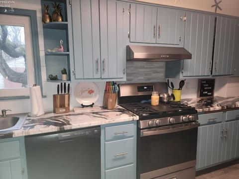 19 Abbott St, Wakeman, OH 44889 photo 5