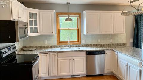 604 Summerfield Pl, Huron, OH 44839 photo 10
