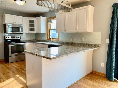 604 Summerfield Pl, Huron, OH 44839 photo 9