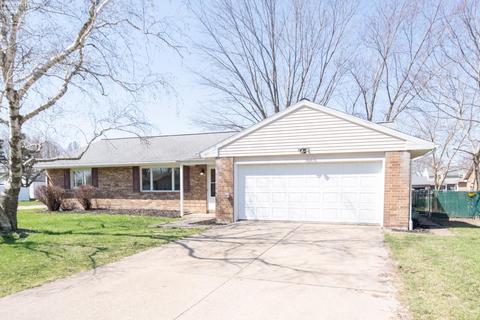 1108 Grant St, Port Clinton, OH 43452