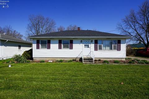 2122 W Birchard Ave, Fremont, OH 43420