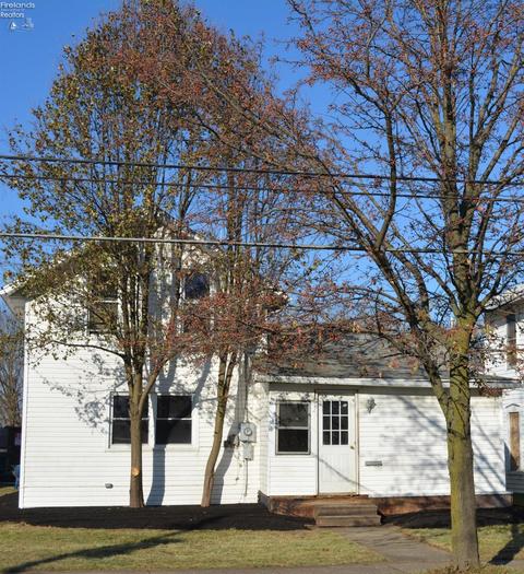 32 W Main St, Greenwich, OH 44837
