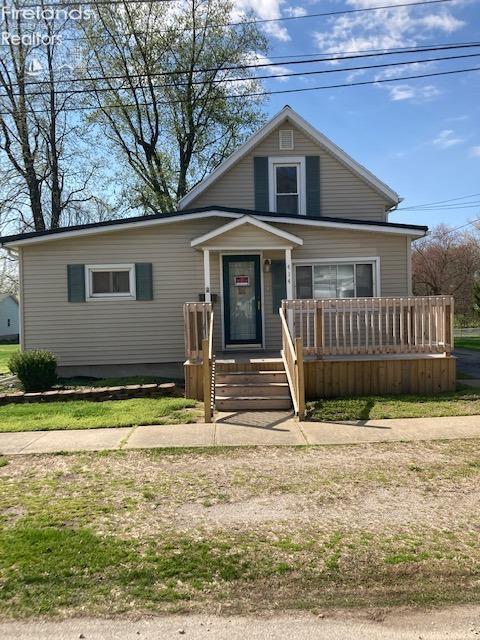 414 Spring St, Clyde, OH 43410 photo 2