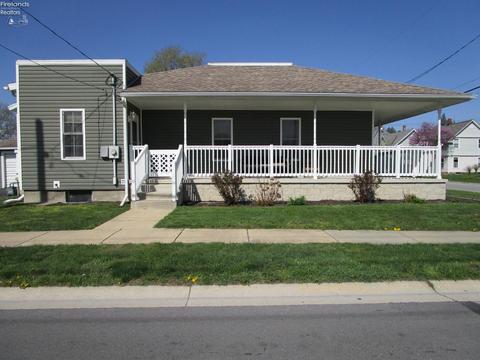 164 E Forest St, Clyde, OH 43410 photo 3