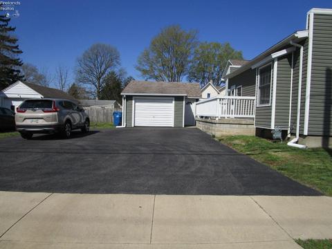 164 E Forest St, Clyde, OH 43410 photo 4