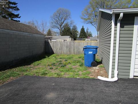 164 E Forest St, Clyde, OH 43410 photo 6