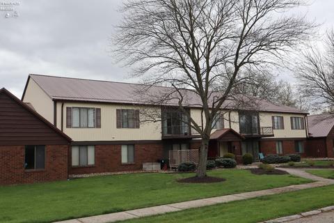 105 Riverbend Dr #6, Norwalk, OH 44857