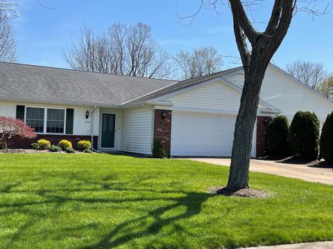 937 Ridgeview Dr, Huron, OH 44839