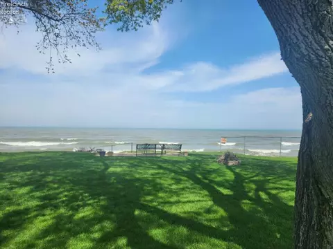 1361 N Cleveland Ave #E, Huron, OH 44839 photo 5