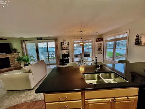 6005 E Harbor Rd #2C, Marblehead, OH 43440 photo 7