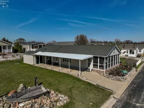 5603 E Constitution Blvd, Marblehead, OH 43440 photo 4