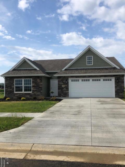 137 Centennial Dr #4, Bellevue, OH 44811