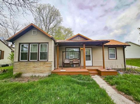 221 Washington St, Willard, OH 44890