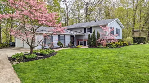 9 Milan Manor Dr, Milan, OH 44846