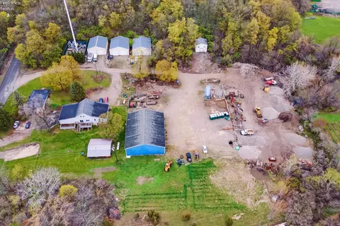 1360 Warden Rd, Put In Bay, OH 43456
