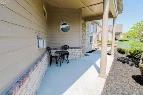 3921 Coventry Ln, Huron, OH 44839 photo 2