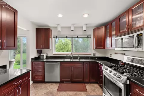 242 Shipherd Cir, Oberlin, OH 44074 photo 9