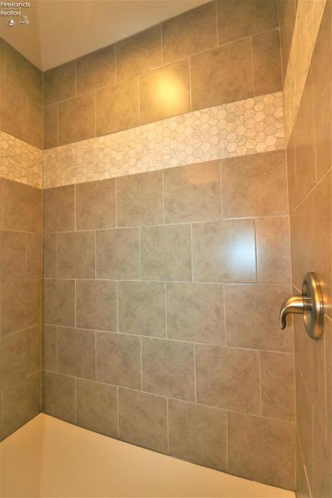 201 E Main St, Norwalk, OH 44857 photo 12